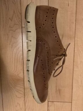 Cole Haan Zero Grand 8W Excellent Condtion